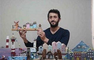 (ÖZEL) Sokaktan topladığı tahta parçalarını...