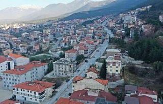 Pamukkale yollar yenilmeye devam ediyor