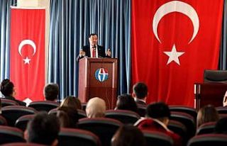 Prof. Dr. Çetin: “İstiklal Marşı’mızı anlamaya...