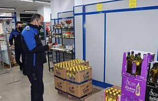 Rafta olmayan 5 litrelik ayçiçek yağları depoda...