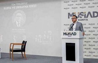Rektör Aksoy, Rusya ve Ukrayna krizini değerlendirdi