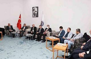 Rektör Çomaklı, Tebriz Üniversitesi heyeti ile...