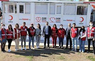 Rektör Kalan’dan kök hücre ve kan bağışına...