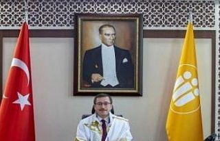 Rektör Kızılay’dan aldıkları belgeler vurgusu