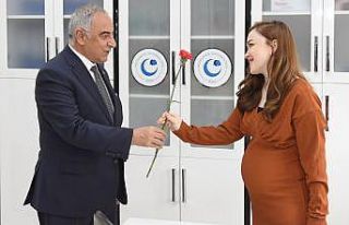 Rektör Turgut, kadınlar gününü kutladı
