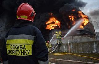 Rivne’de vurulan yakıt deposundaki yangın 3 gündür...