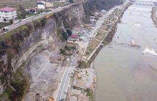 Rize’nin Ardeşen ilçesindeki heyelan bölgesi...