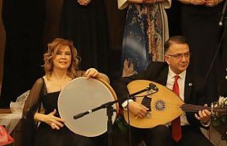 Sağlık çalışanlarından hastanede ’Tıp Bayramı’...