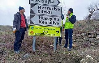 Sakarya’da güzergah ve yön gösteren tabelalar...