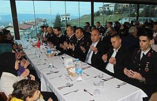 Salihli Jandarma şehit ailelerini unutmadı