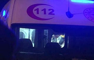 Sancaktepe’de minibüs şarampole yuvarlandı: Araç...