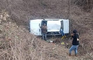 Şarampole yuvarlanan otomobilin sürücüsü ağır...