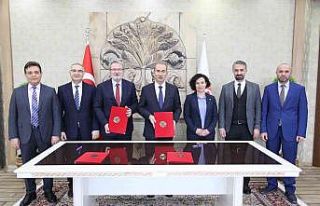 SCÜ öğrencileri, teorik bilgiyi deneyime dönüştürecek