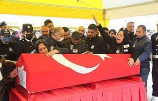 Şehit polis memuru memleketi Gaziantep’te gözyaşlarıyla...