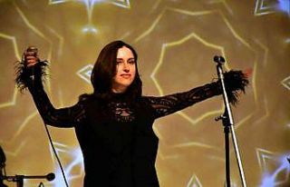 Şehzadeler’de Fasıl-ı Jazz Kadınlar için sahne...