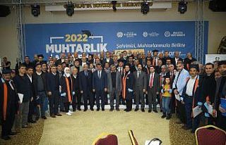 Sertifikalarını Başkan Gürkan’dan alan muhtarlar...