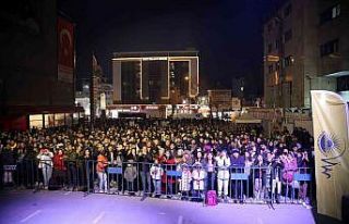 Shopping Fest, şarkılar ve şiirlerle sona erdi