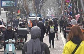 Sıcak havayı fırsat bilen Yalovalılar soluğu...