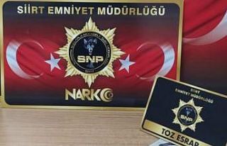 Siirt’te şüpheli şahıs üzerinde uyuşturucu...