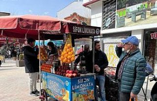 Sıkma meyve suyu tezgahlarında mesai başladı