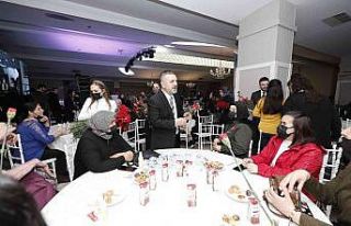 Sincanlı kadınlar Kadınlar Günü’nü kutladı