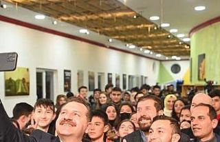 Sındırgı’da öğrencilerin konuğu Yücel Yılmaz...