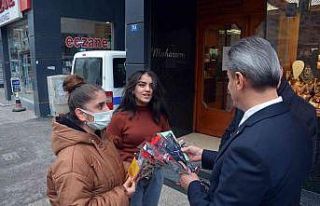 Sinop’ta Kadınlar Günü’ne karanfilli kutlama