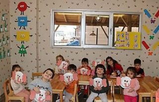 Sivas AKD KIDS ailesi 14 Mart Tıp Bayramını kutladı