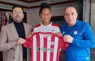 Sivasspor Kadın Futbol Takımı’na Nikaragualı...