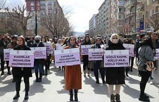 Sivas’ta kadınlar için yürüdüler