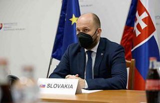 Slovakya, sınırdaki Ujgorod Havalimanı’na saldırı...