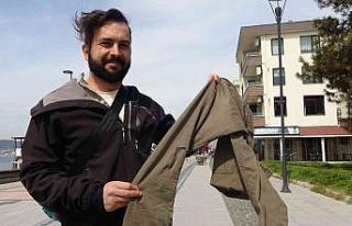 Sokak köpeği genç rehbere saldırdı