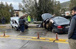 Söke’de trafik kazası: 2 yaralı