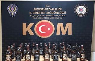 Sosyal medyadan kaçak içki satan 2 kişi gözaltına...