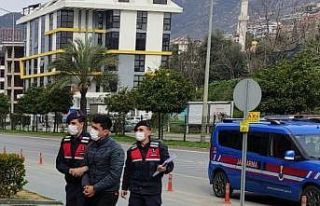 Su sayacı ve elektrik sigortası çalan şüpheli...