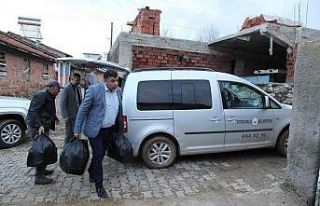 Sungurlu Belediyesi’nden Esme köyüne gıda yardımı