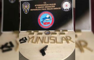 Şüphe üzerine durdurulan araçta ruhsatsız silah...