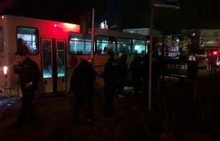 Takım otobüsüne taşlı saldırı: 1 futbolcu yaralandı