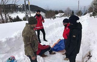 Tamir için gitti, donmaktan UMKE kurtardı