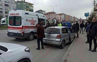 Tanker ile otomobil kavşakta çarpıştı: 1 yaralı