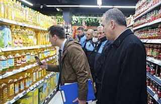 Tatvan’da marketler denetlendi