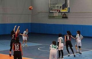 Tatvan’da ‘Okullar Arası Basketbol Müsabakası’...