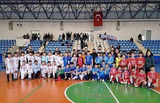 Tavas’ta futsal turnuvası sona erdi
