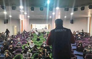 Tekirdağ’da öğrencilere siber eğitimi