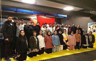 Tekvando hakemleri eğitimden geçti