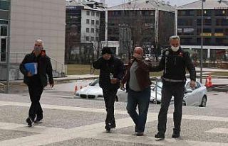 TEM’de 13 kilo 650 gram esrar yakalandı: 2 gözaltı