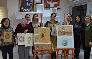 Tezhip sanatı kursuna yoğun ilgi