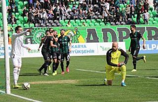TFF 2. Lig: Sakaryaspor: 3 - Diyarbekirspor: 0