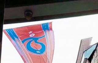 Trabzon’da otobüse binen vatandaşlar o sesi duyunca...