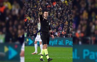 Trabzonspor - Beşiktaş maçını Zorbay Küçük...